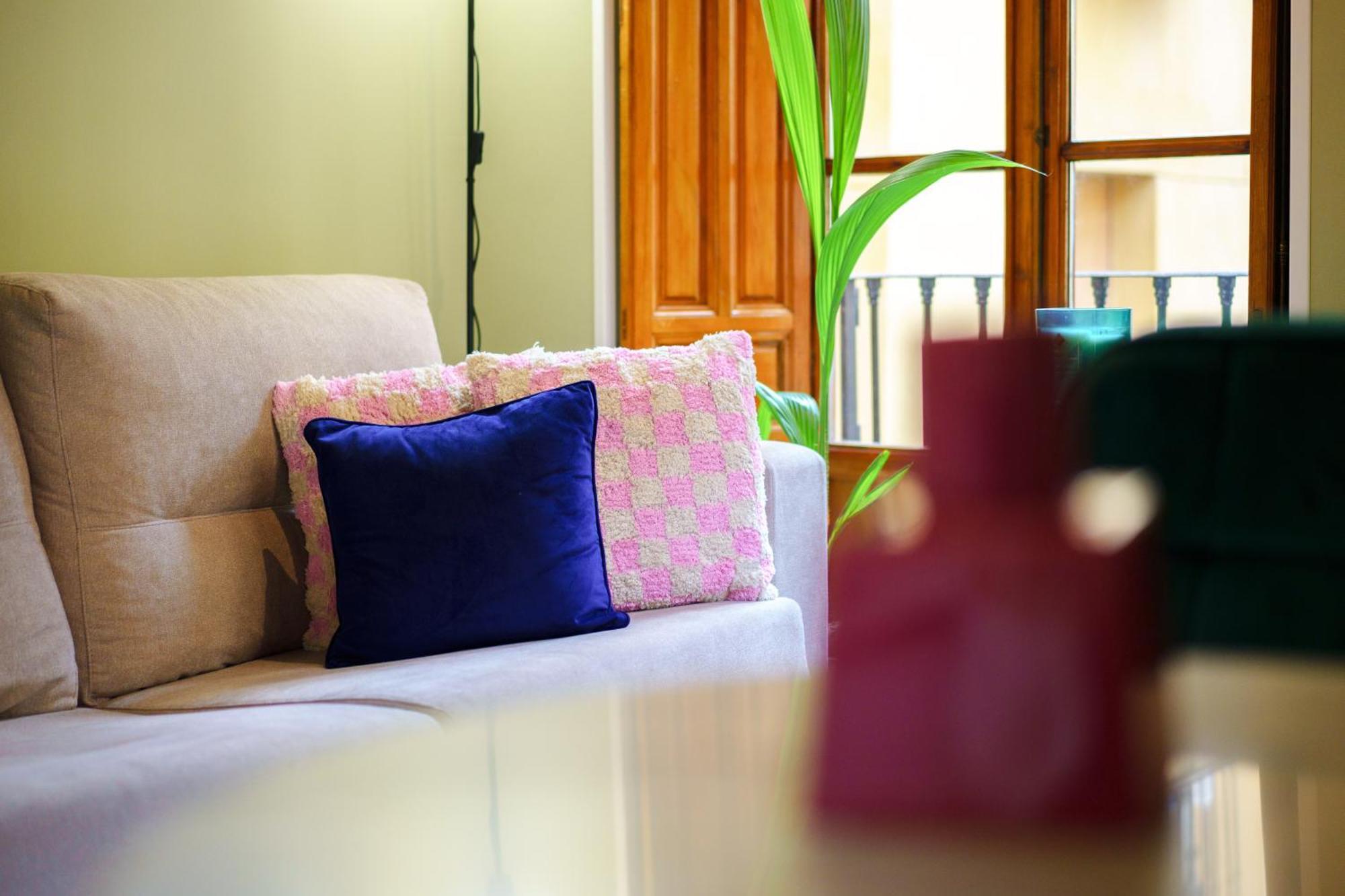 Aile - Hostatel Apartment *